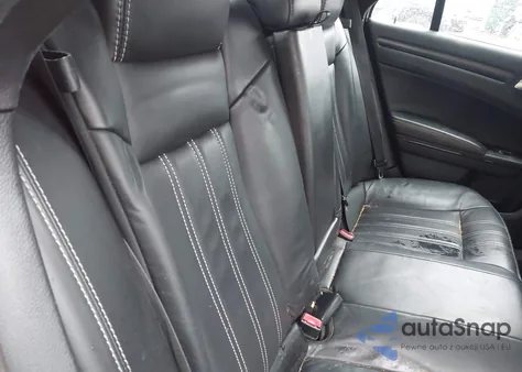 2015 Chrysler 300 300S из США, поврежденный, VIN 2C3CCABG3FH872492